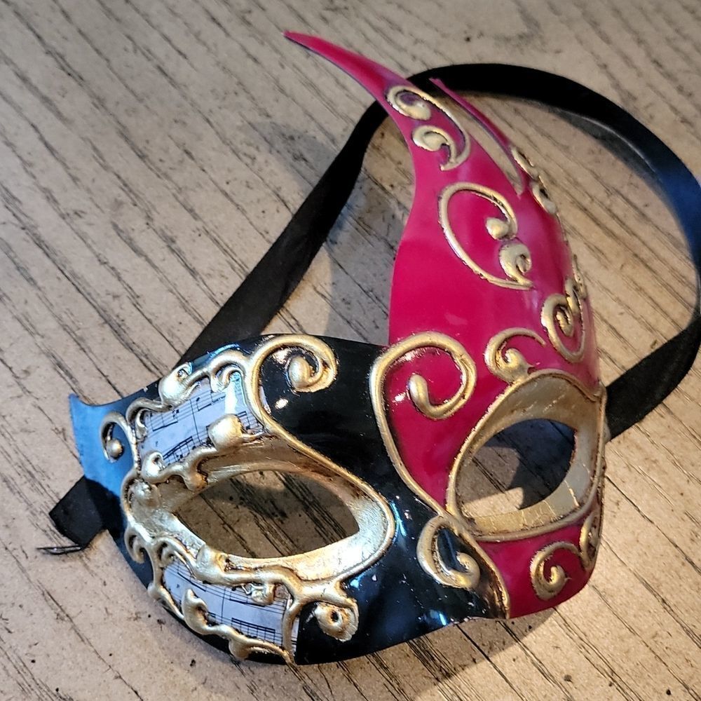 Black and red musical Note Masquerade mask 🖤❤️